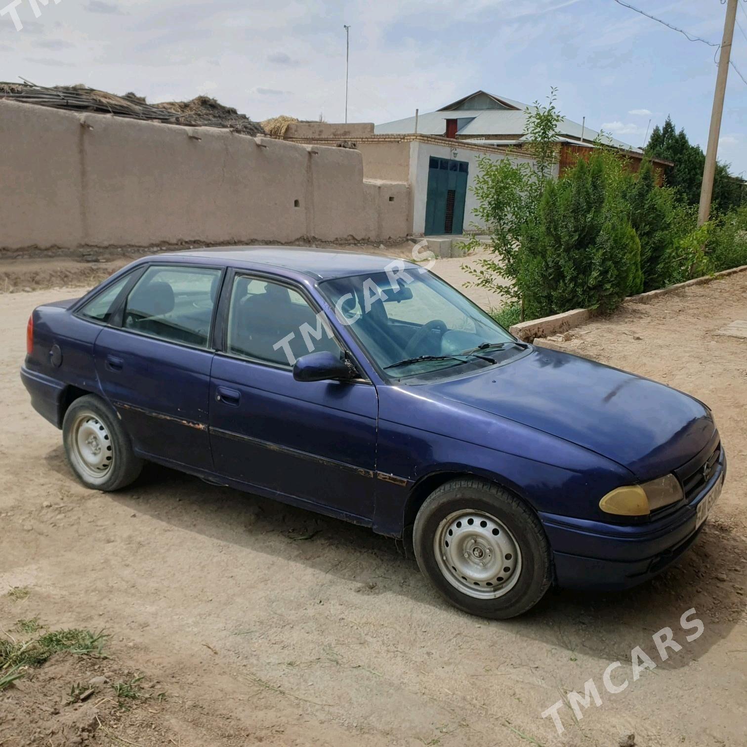 Opel Astra 1997 - 25 000 TMT - Gurbansoltan Eje - img 3