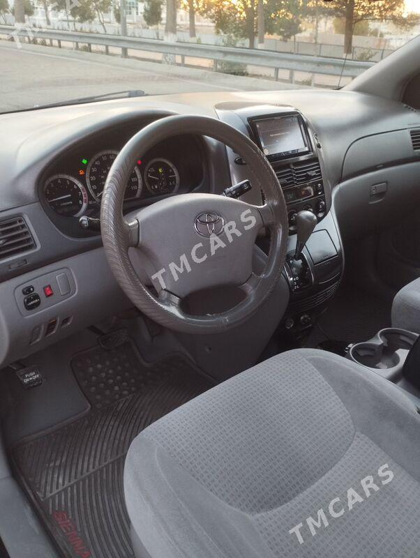 Toyota Sienna 2009 - 250 000 TMT - Мары - img 5