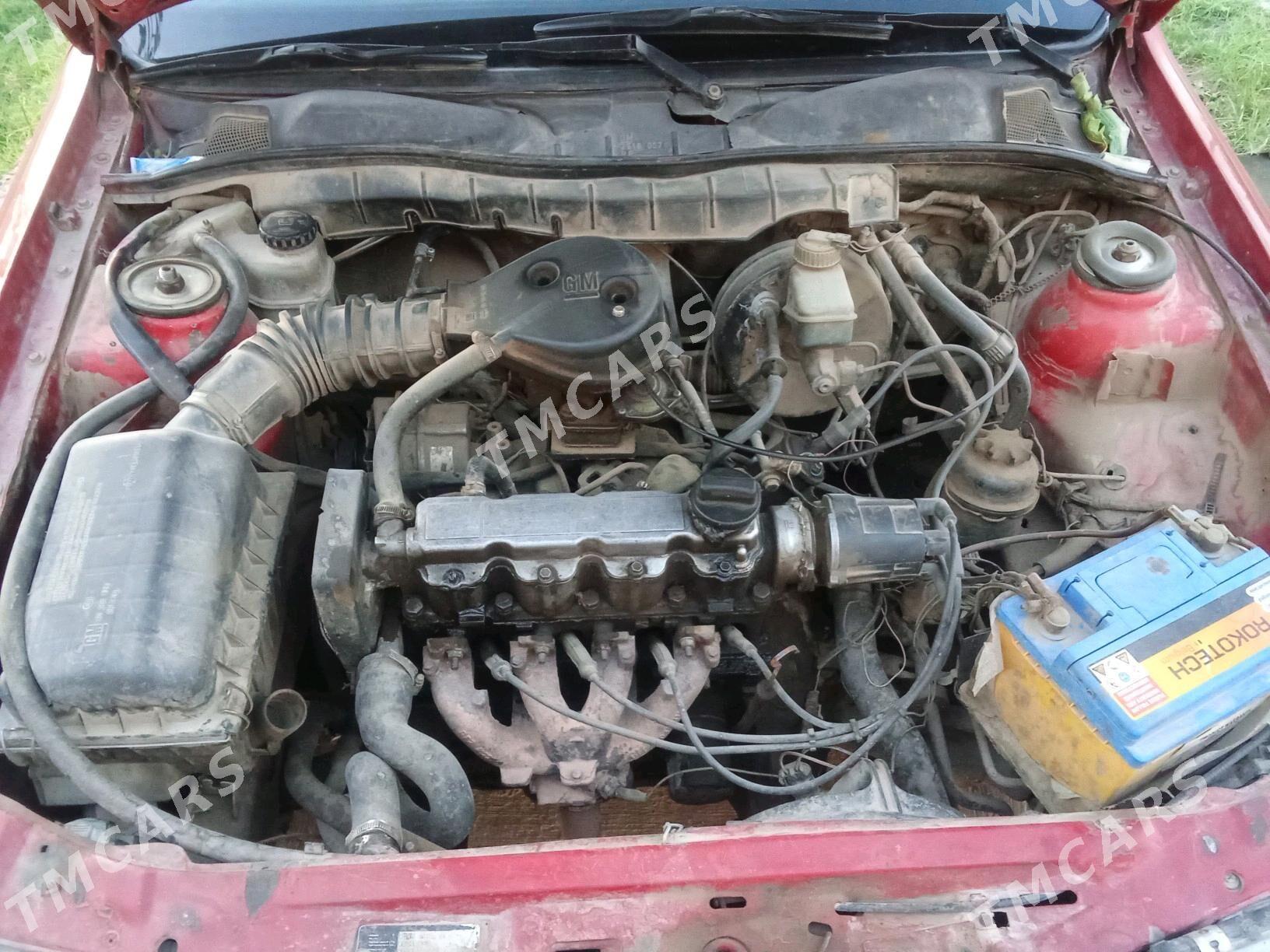 Opel Vectra 1992 - 19 000 TMT - Дянев - img 6