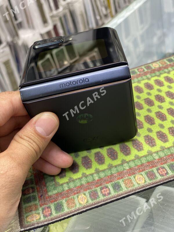 Motorola Razr 2022 - Garaşsyzlygyň 15 ýyllygy Söwda Merkezi - img 3