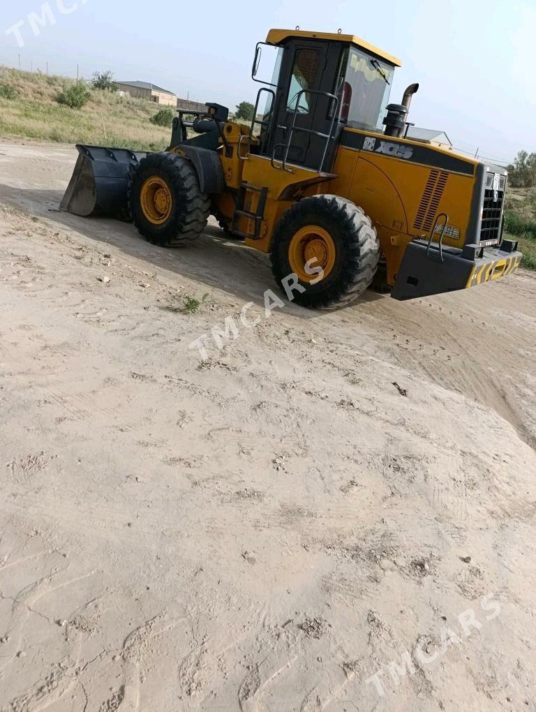 XCMG ZL50 2012 - 500 000 TMT - Çärjew - img 5
