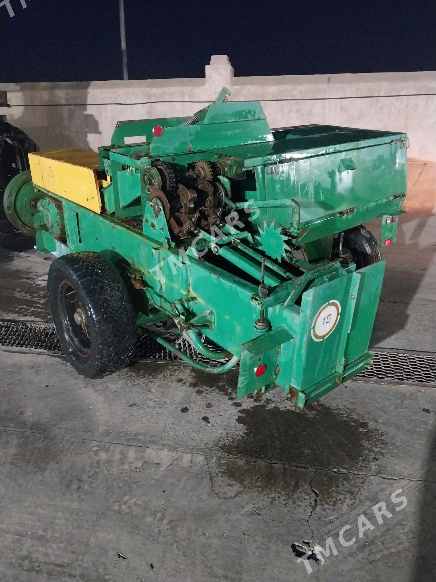 MTZ T-28 2010 - 60 000 TMT - Farap - img 3