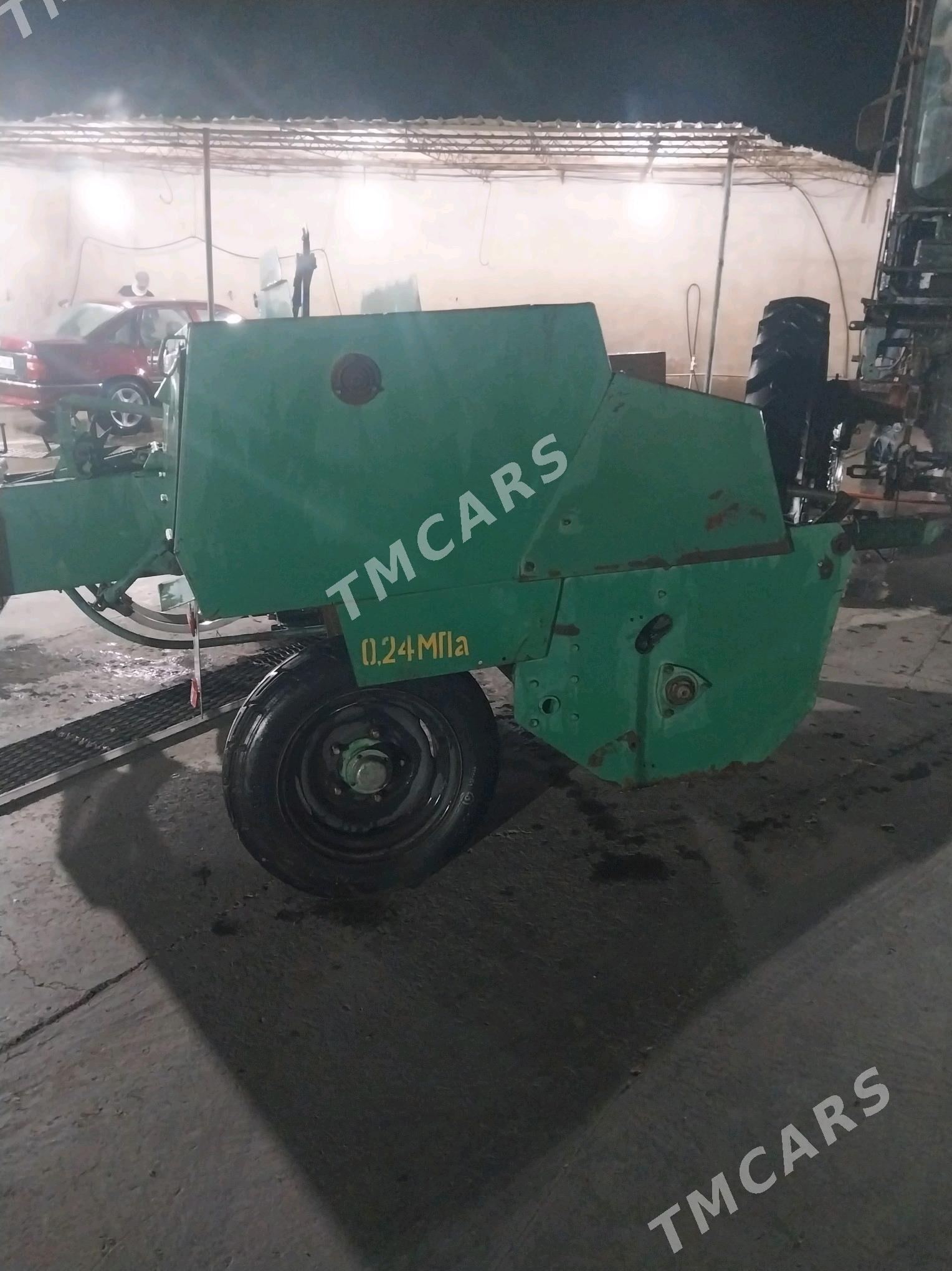 MTZ T-28 2010 - 60 000 TMT - Farap - img 2