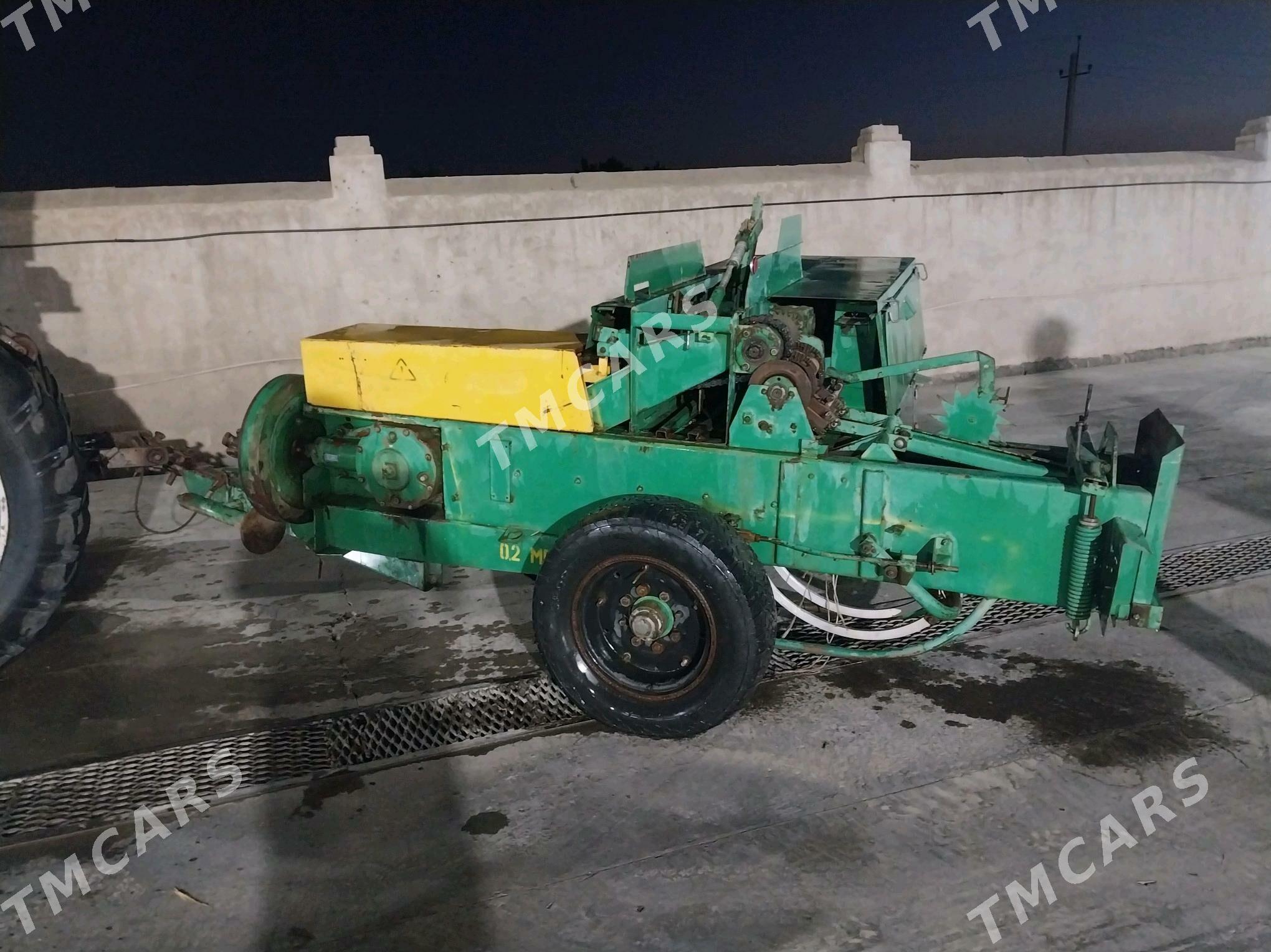 MTZ T-28 2010 - 60 000 TMT - Farap - img 4