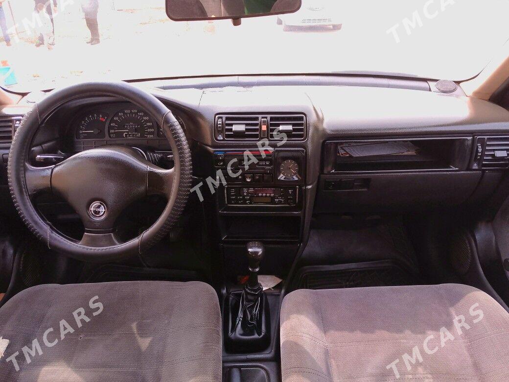 Opel Vectra 1989 - 36 000 TMT - Мары - img 3