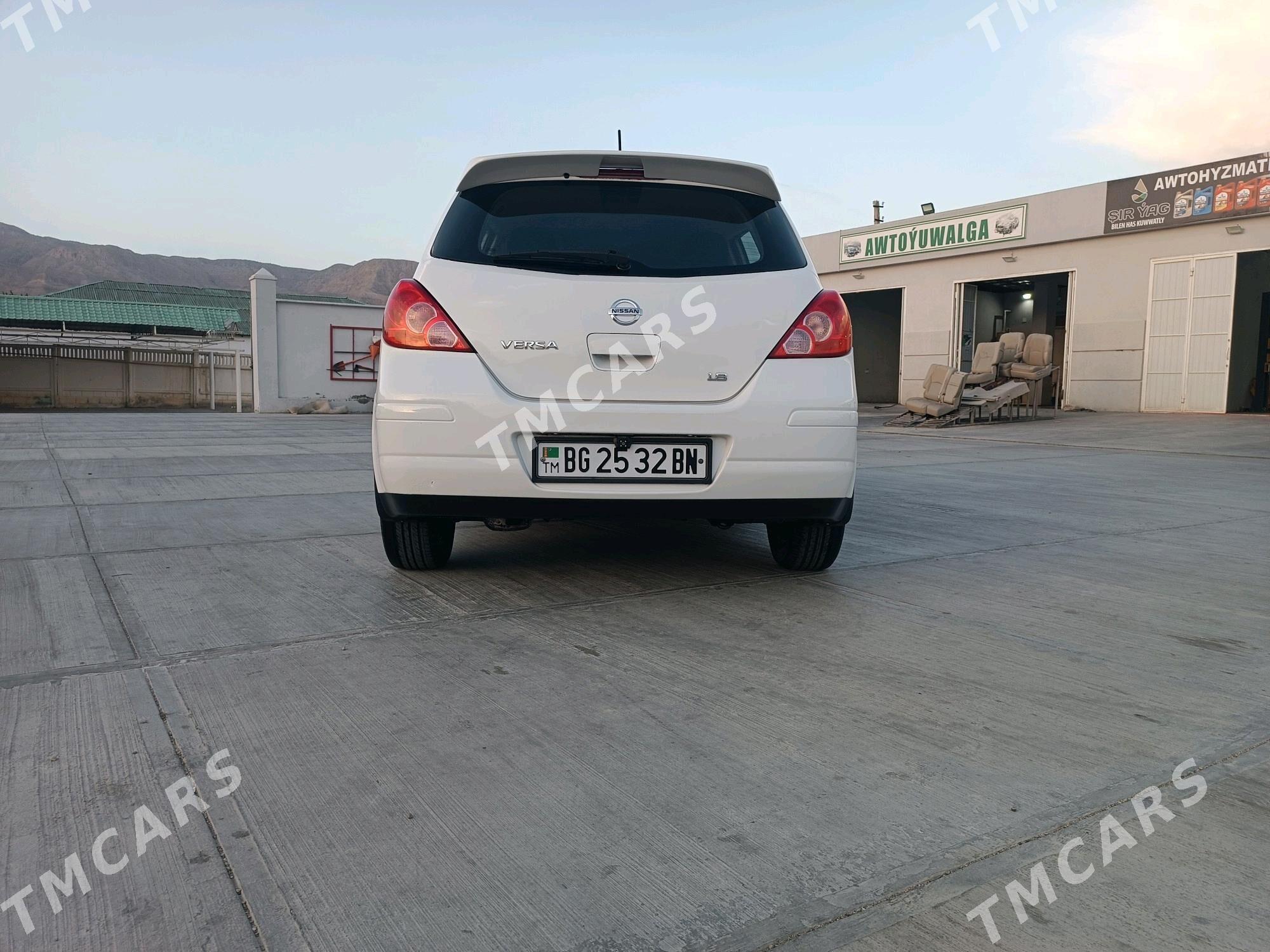 Nissan Versa 2010 - 120 000 TMT - Balkanabat - img 2