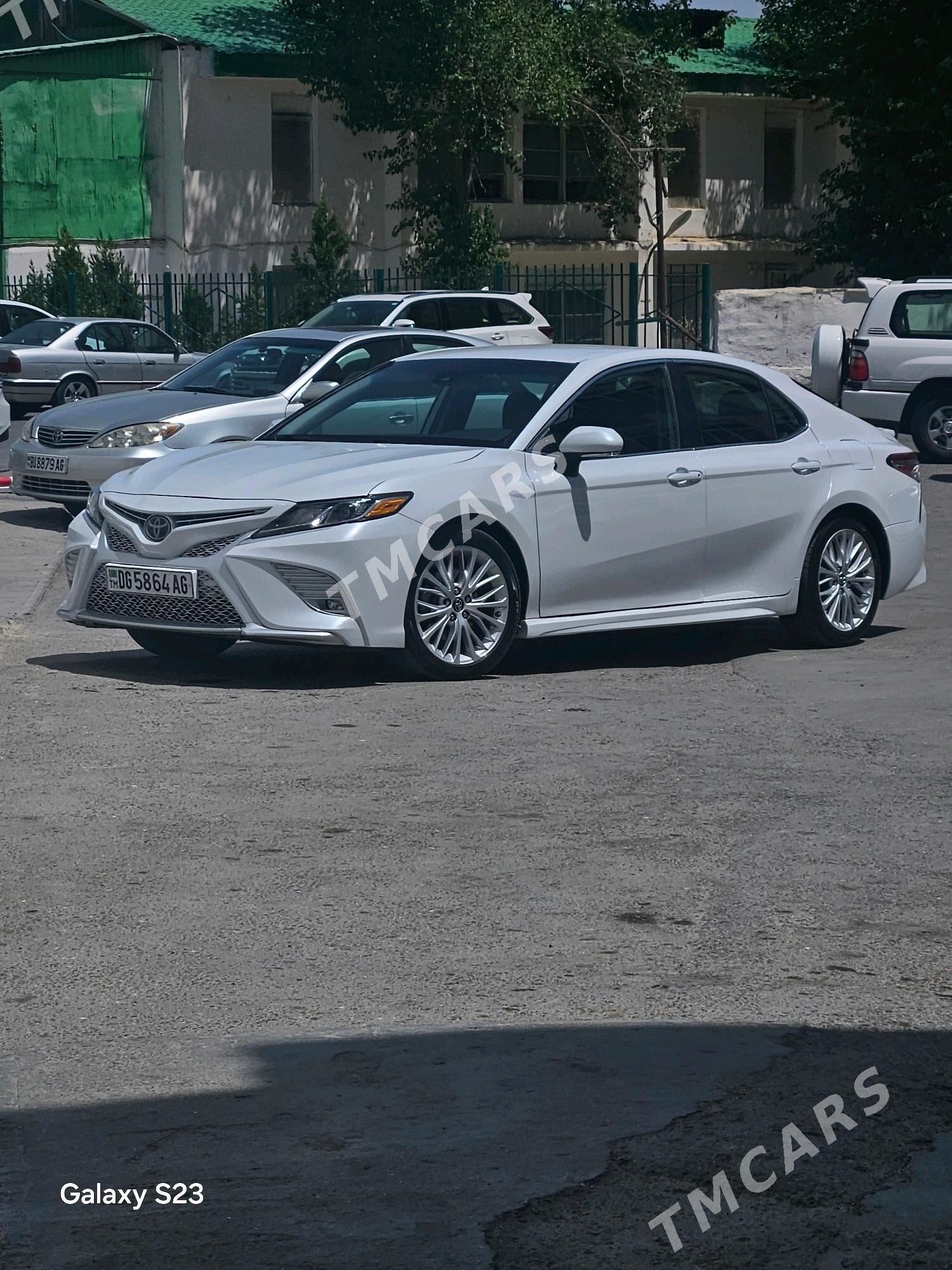 Toyota Camry 2019 - 330 000 TMT - Aşgabat - img 2