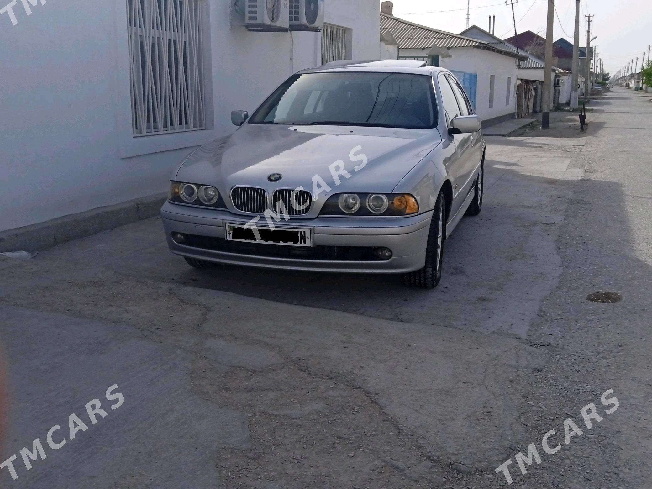 BMW E39 2001 - 115 000 TMT - Balkanabat - img 5