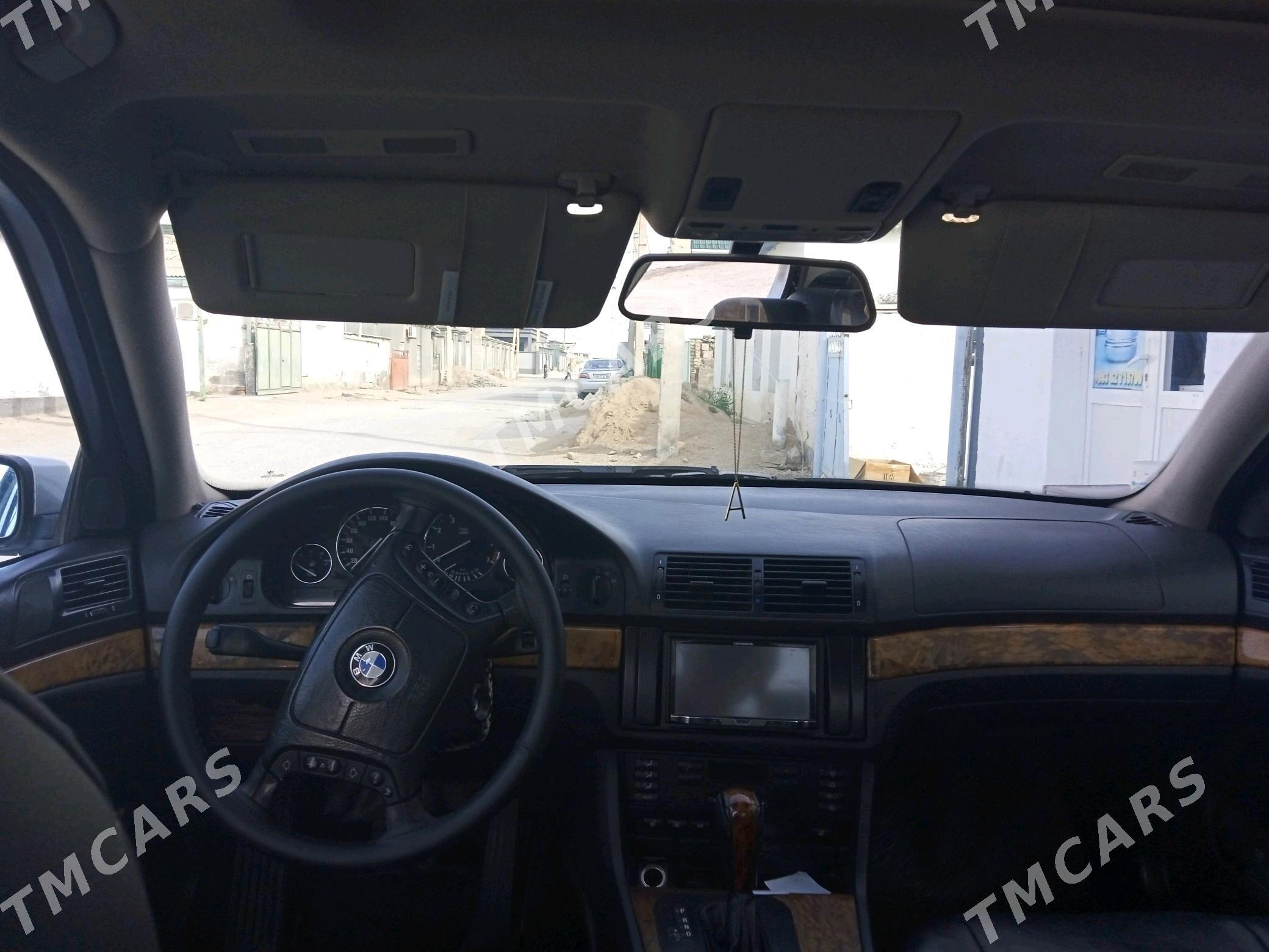 BMW E39 2001 - 115 000 TMT - Balkanabat - img 3