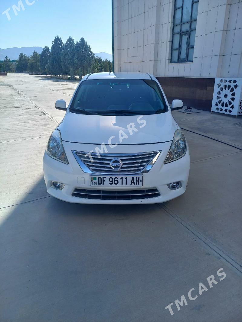 Nissan Versa 2013 - 118 000 TMT - Гёкдепе - img 2