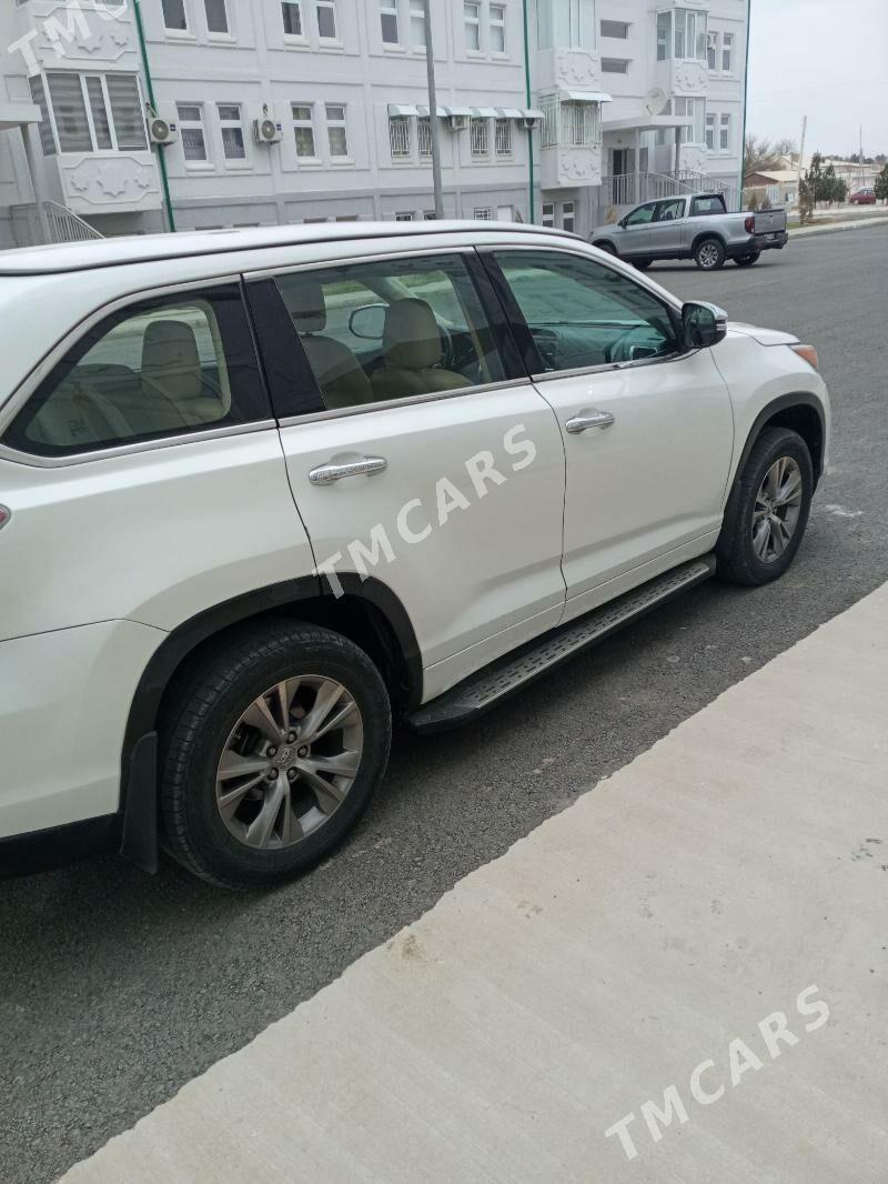Toyota Highlander 2014 - 360 000 TMT - Мары - img 3