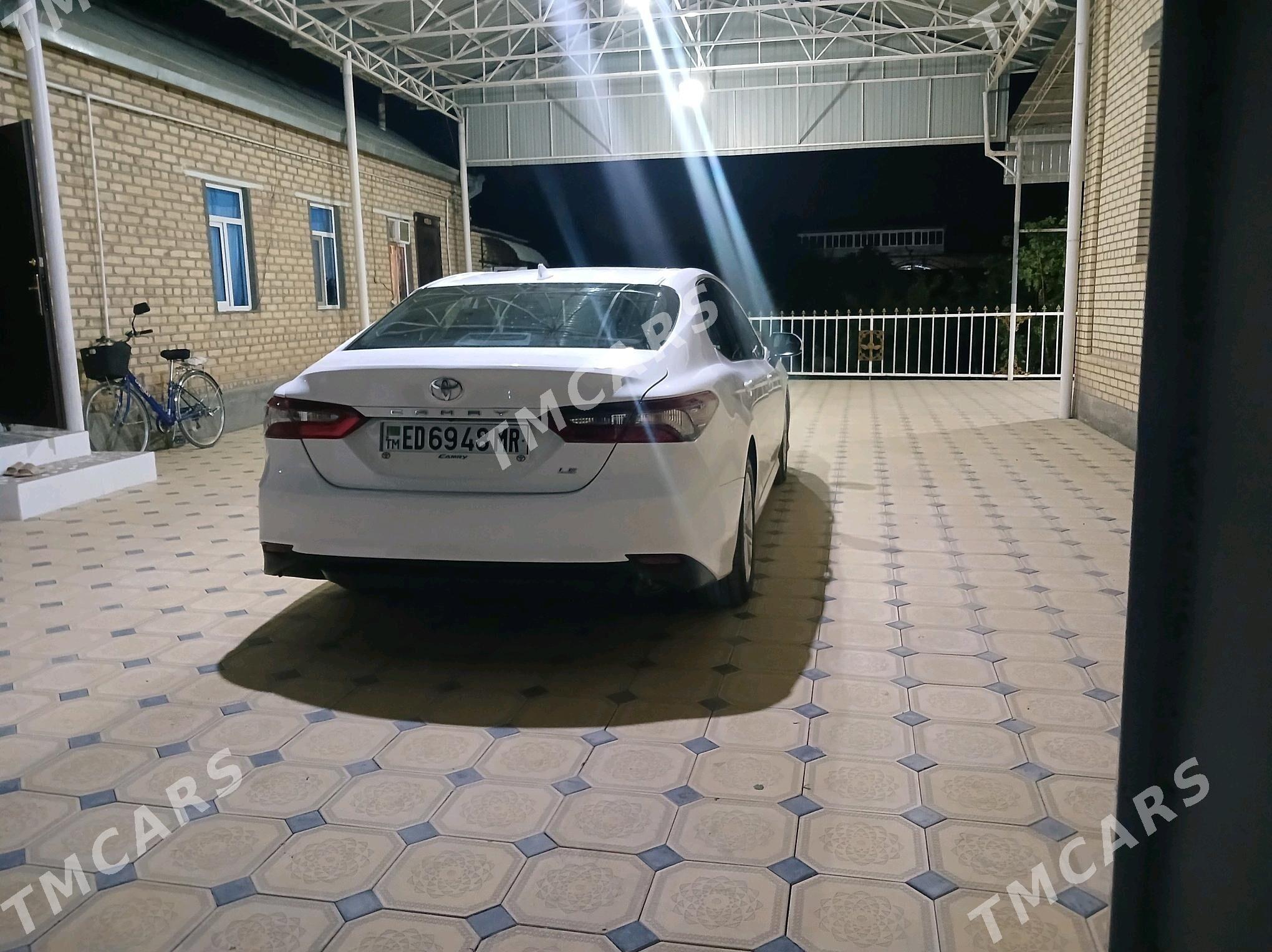 Toyota Camry 2021 - 310 000 TMT - Baýramaly - img 2