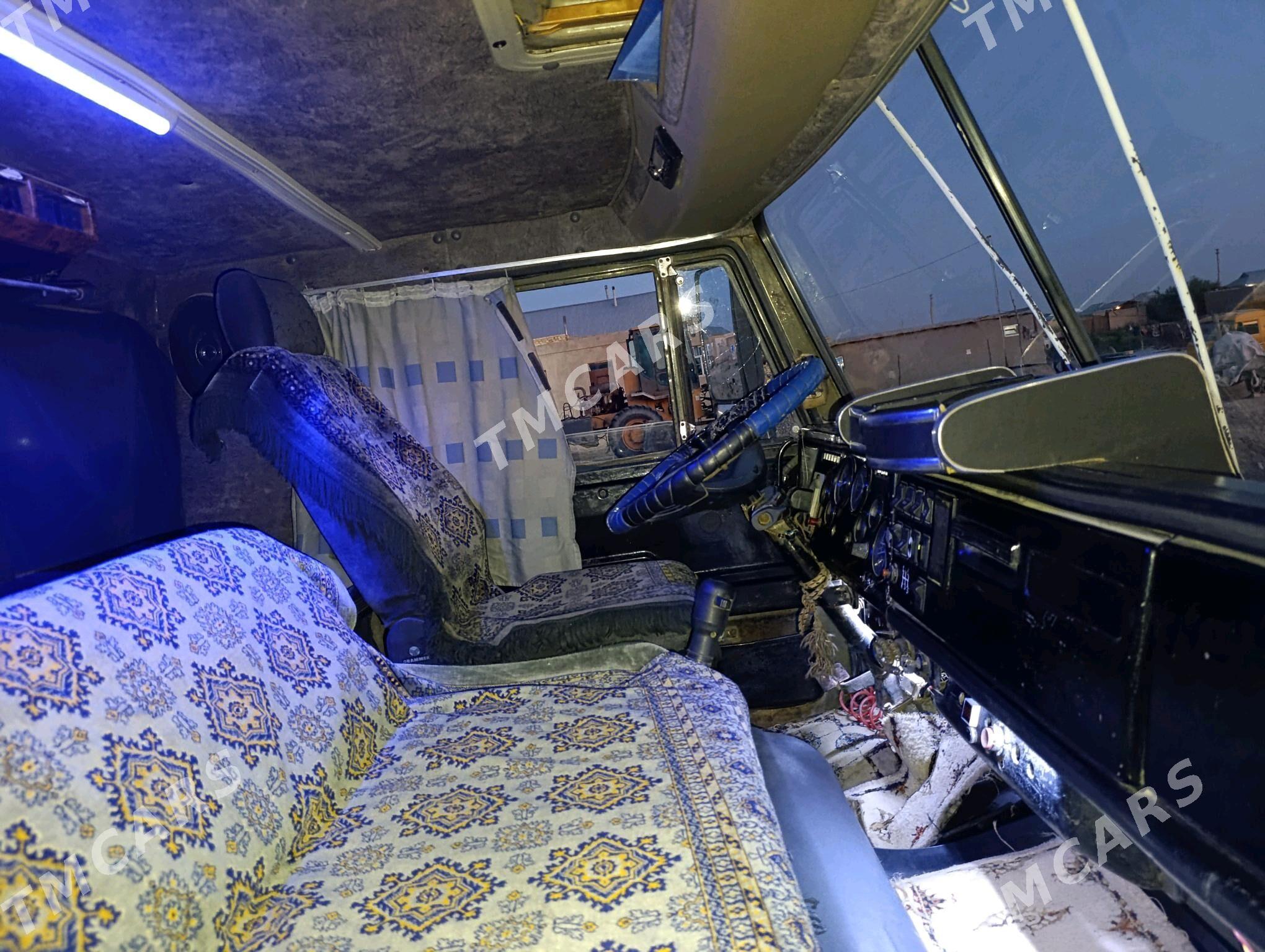 Kamaz 6520 1988 - 130 000 TMT - Baýramaly - img 6