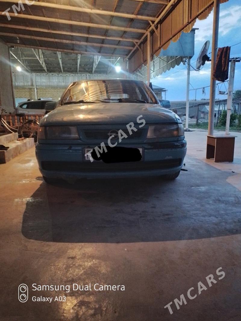 Opel Vectra 1993 - 15 000 TMT - Mary - img 5