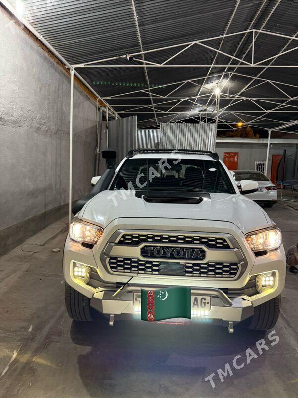 Toyota Tacoma 2020 - 550 000 TMT - Aşgabat - img 5