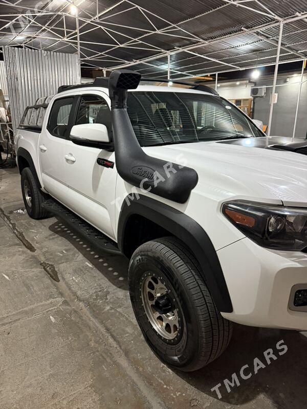 Toyota Tacoma 2020 - 550 000 TMT - Aşgabat - img 4