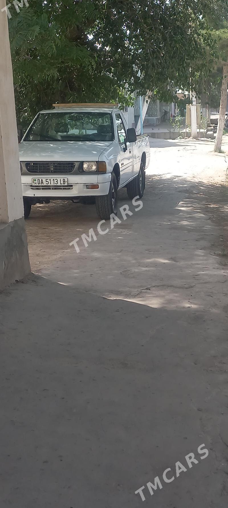 Isuzu Amigo 1998 - 52 000 TMT - Sakar - img 3