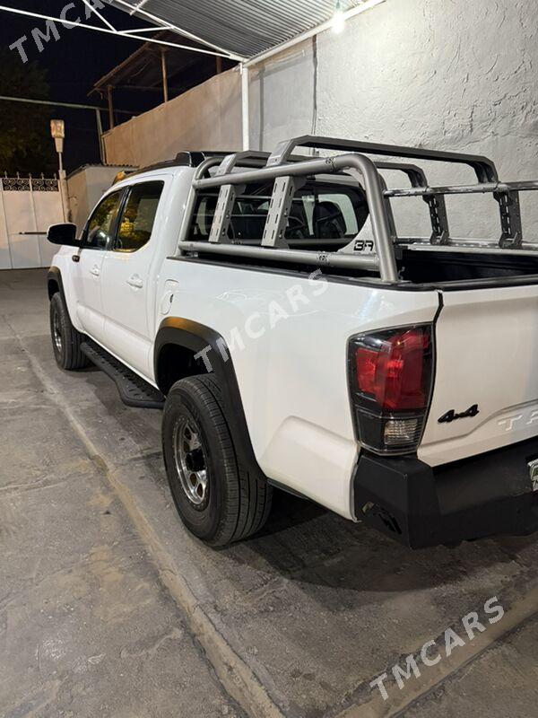 Toyota Tacoma 2020 - 550 000 TMT - Aşgabat - img 6