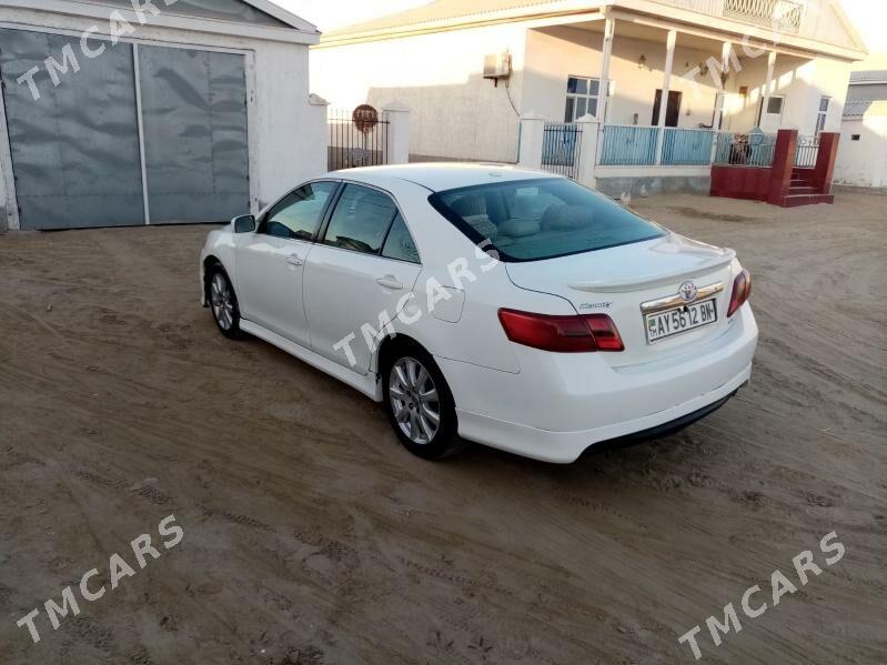 Toyota Camry 2010 - 140 000 TMT - Esenguly - img 4
