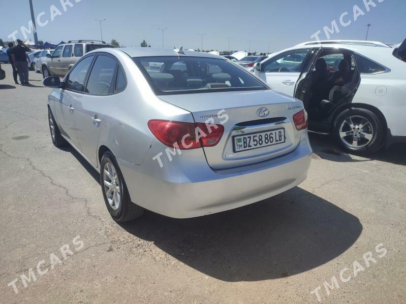 Hyundai Elantra 2010 - 125 000 TMT - Türkmenabat - img 4