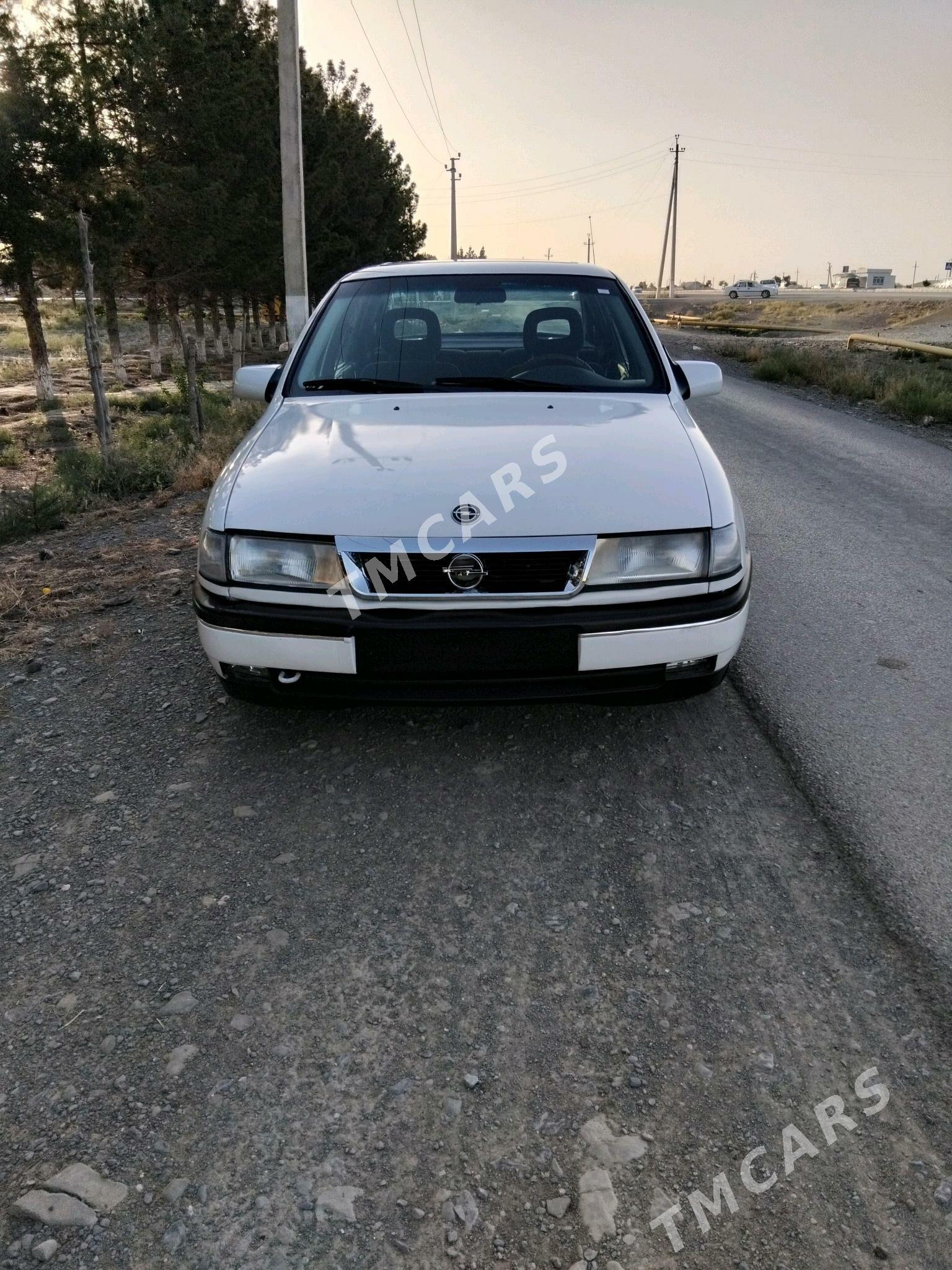 Opel Vectra 1990 - 32 000 TMT - Bäherden - img 4