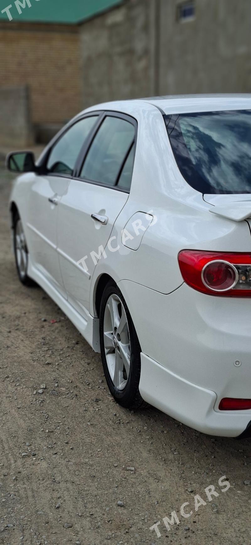 Toyota Corolla 2011 - 175 000 TMT - Gökdepe - img 4