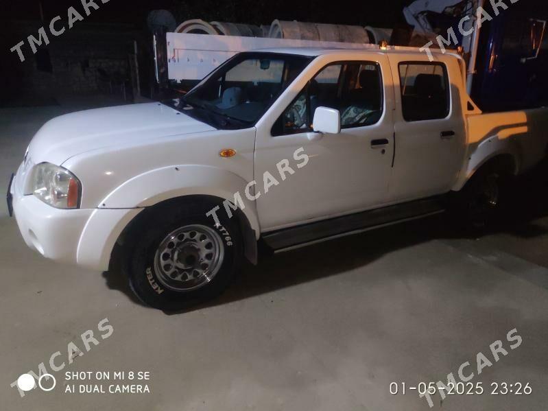 Nissan Navara 2004 - 100 000 TMT - Балканабат - img 5