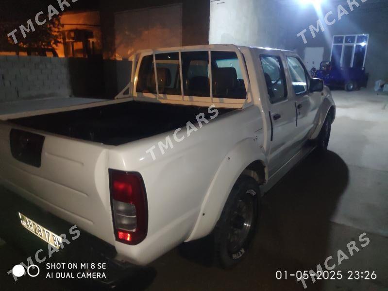 Nissan Navara 2004 - 100 000 TMT - Балканабат - img 2