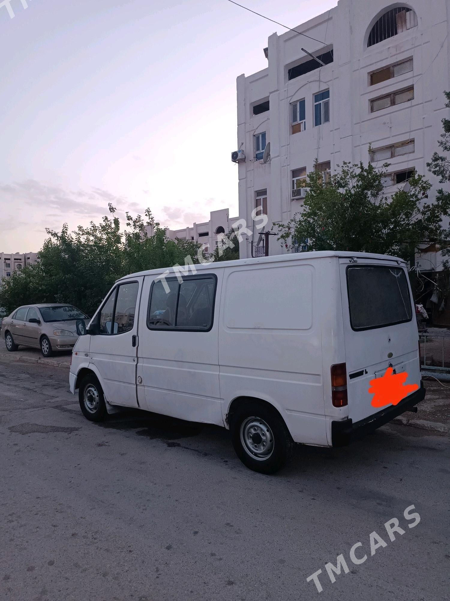 Ford Club Wagon 1989 - 34 000 TMT - Балканабат - img 5