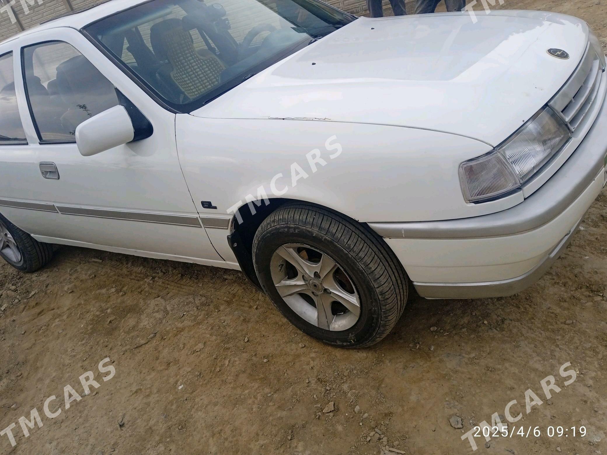 Opel Vectra 1989 - 30 000 TMT - Мургап - img 4