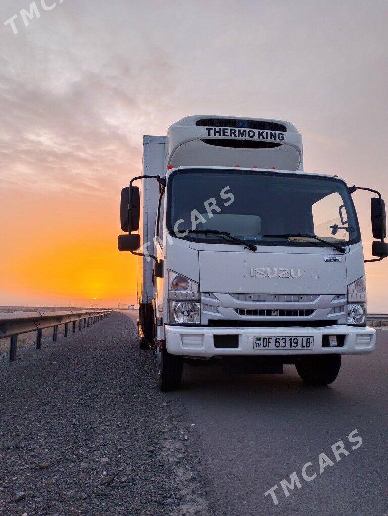 Isuzu Elf 2020 - 750 000 TMT - Туркменабат - img 3