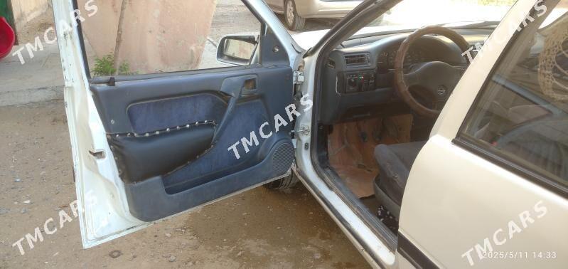 Opel Vectra 1991 - 20 000 TMT - Seýdi - img 6
