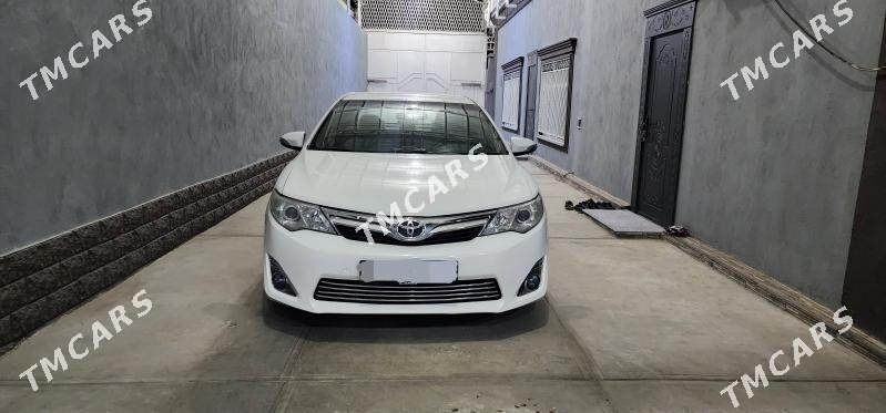 Toyota Camry 2013 - 240 000 TMT - Бузмеин - img 2