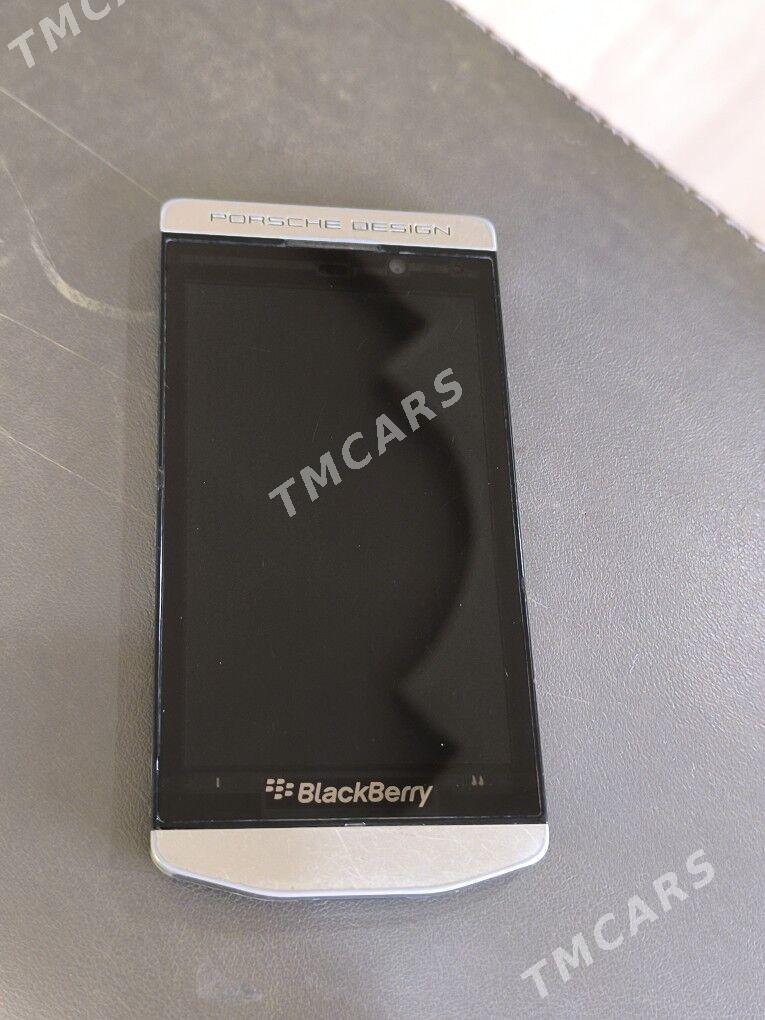 Blackberry PorcheDesign P'9982 - Gurtly - img 5