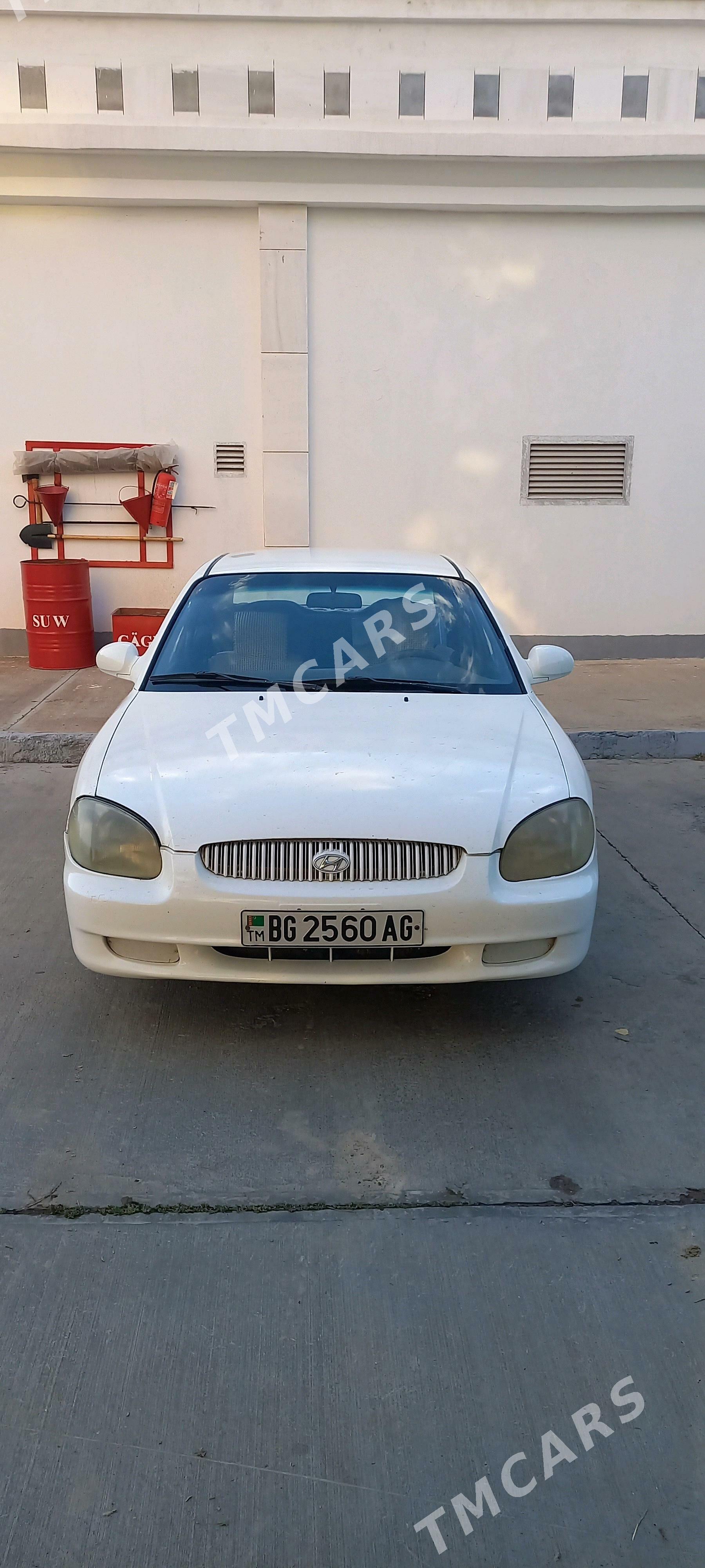 Hyundai Sonata 2001 - 55 000 TMT - Багир - img 2