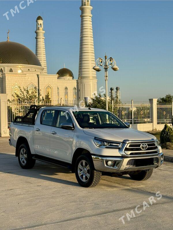 Toyota Hilux 2023 - 650 000 TMT - Балканабат - img 8