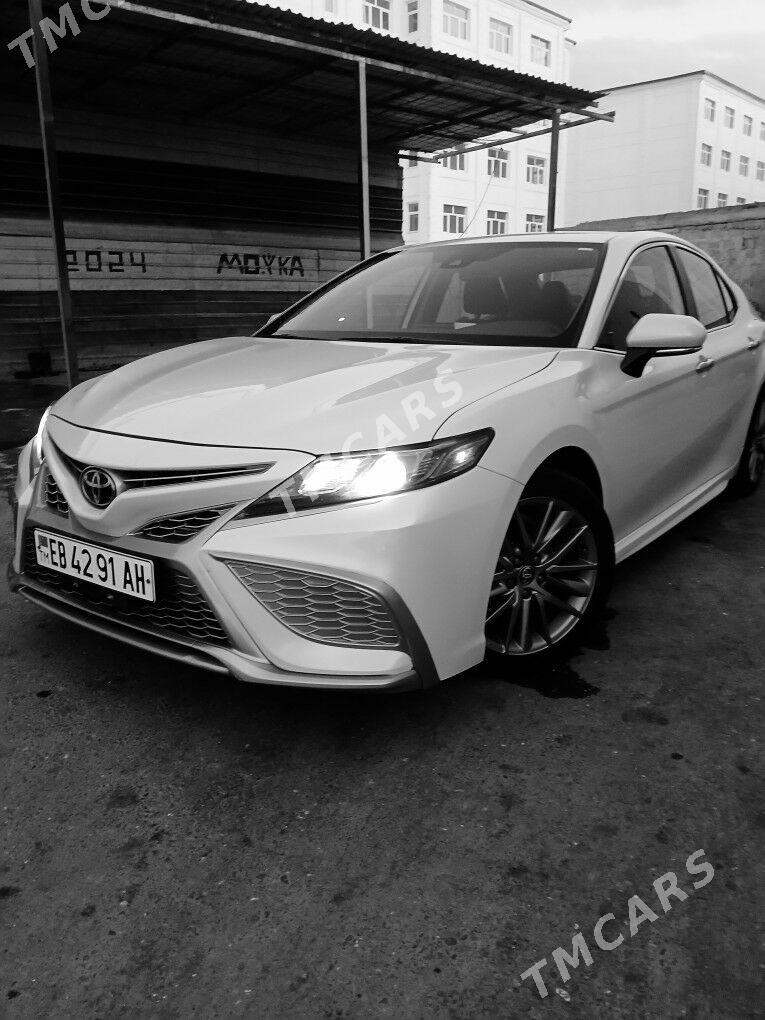 Toyota Camry 2022 - 340 000 TMT - Ашхабад - img 2