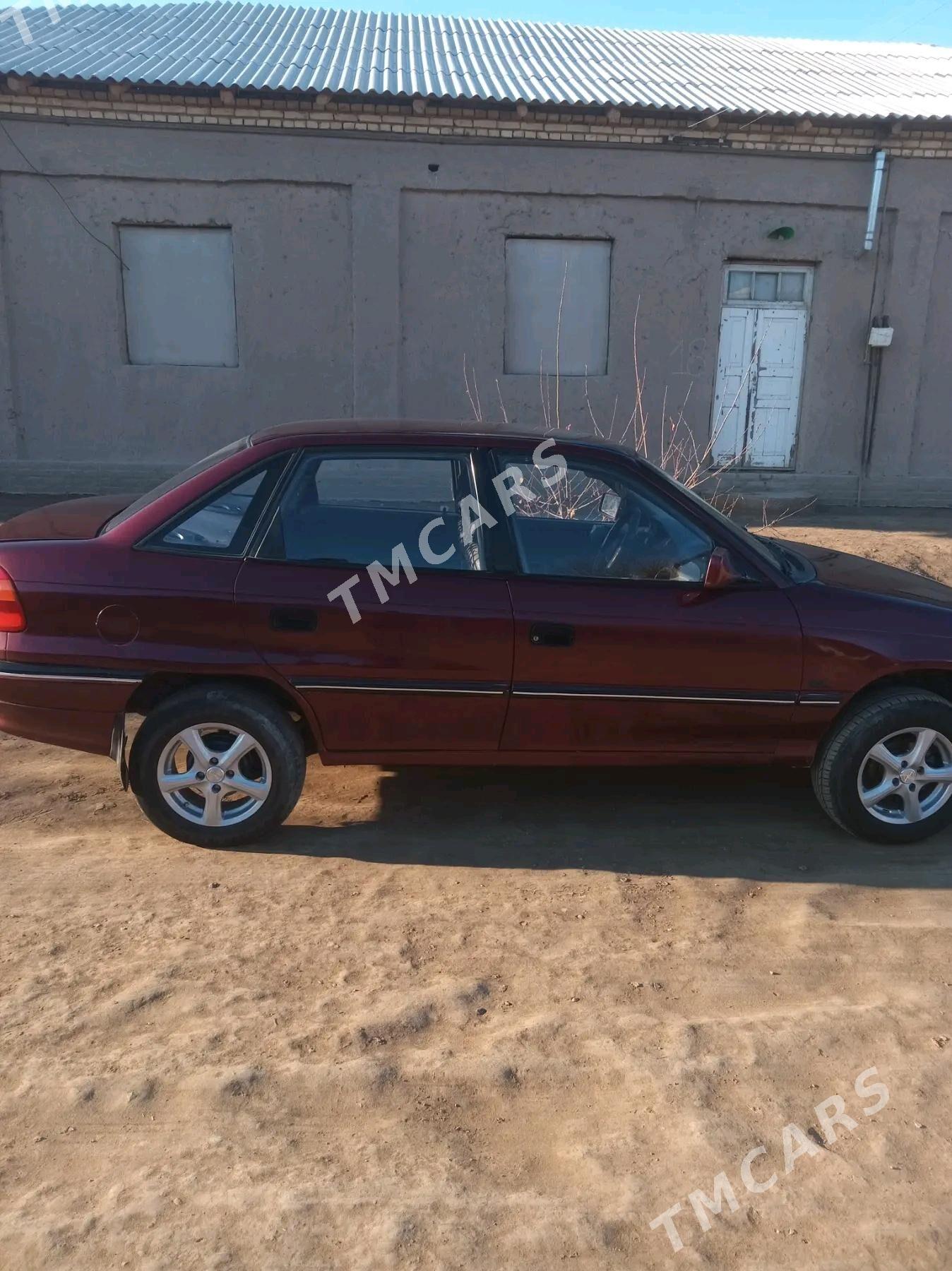 Opel Astra 1992 - 27 000 TMT - Türkmenbaşy etr. - img 2