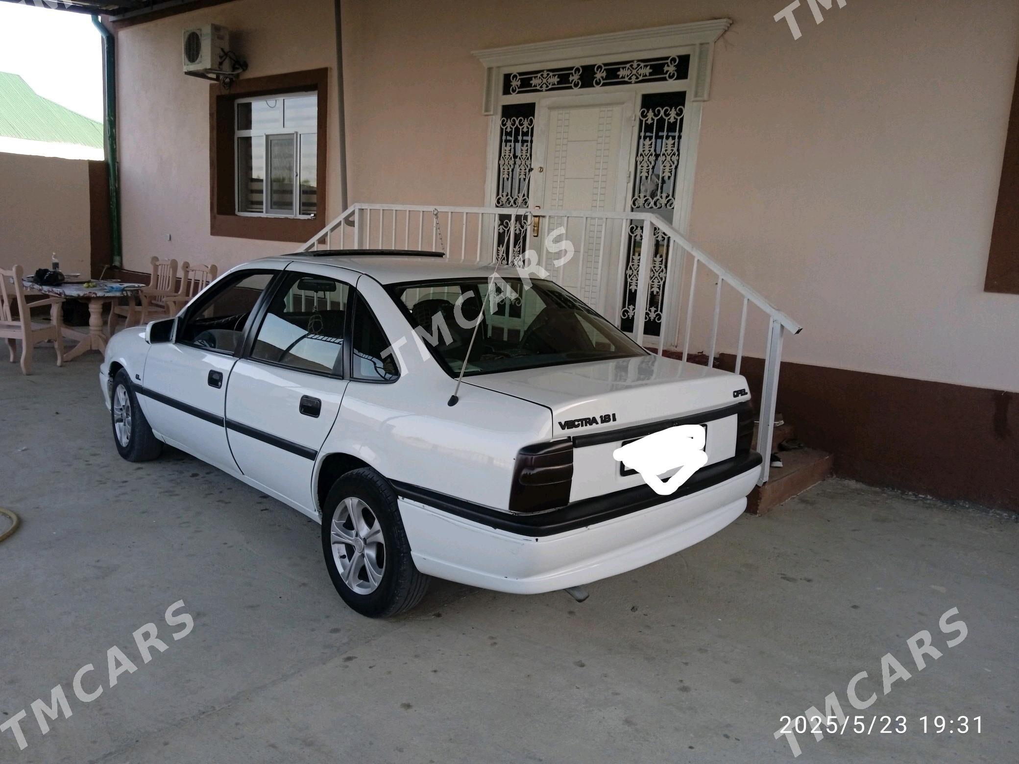 Opel Vectra 1992 - 36 000 TMT - Bäherden - img 2