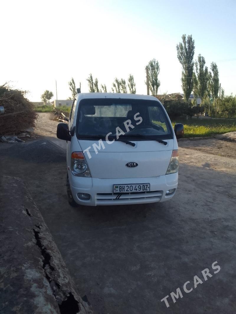 Kia Bongo 2010 - 180 000 TMT - Гурбансолтан Едже - img 6