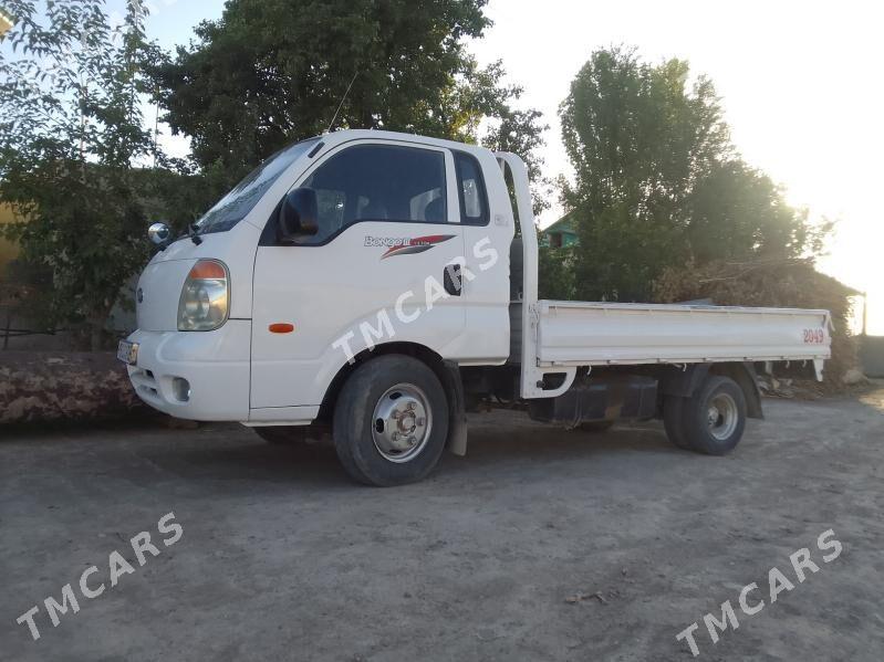 Kia Bongo 2010 - 180 000 TMT - Гурбансолтан Едже - img 9