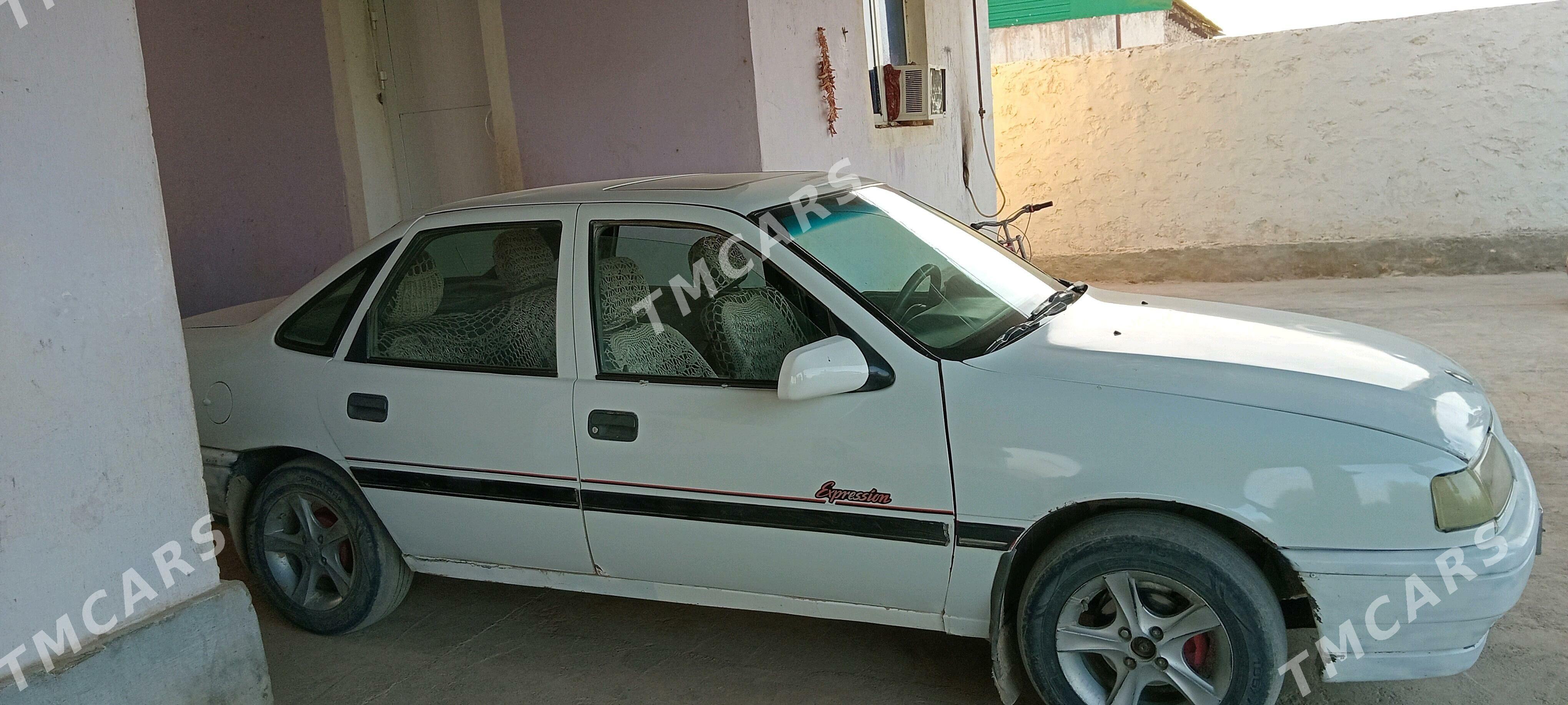 Opel Vectra 1996 - 27 000 TMT - Достлук - img 2