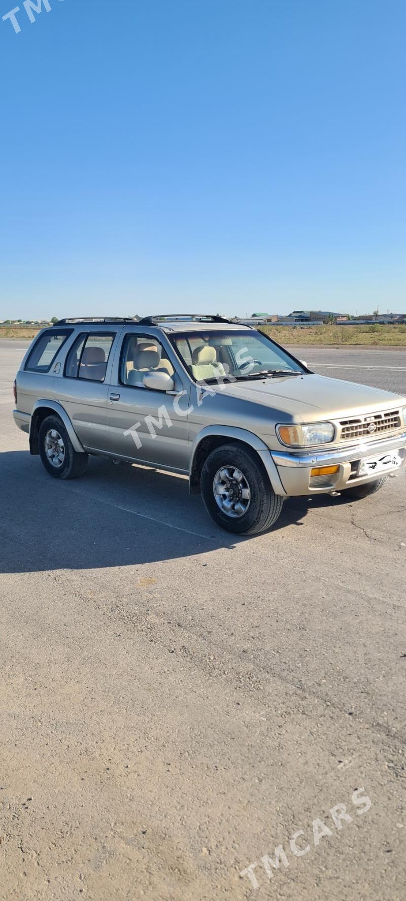 Nissan Pathfinder 1996 - 70 000 TMT - Туркменабат - img 2