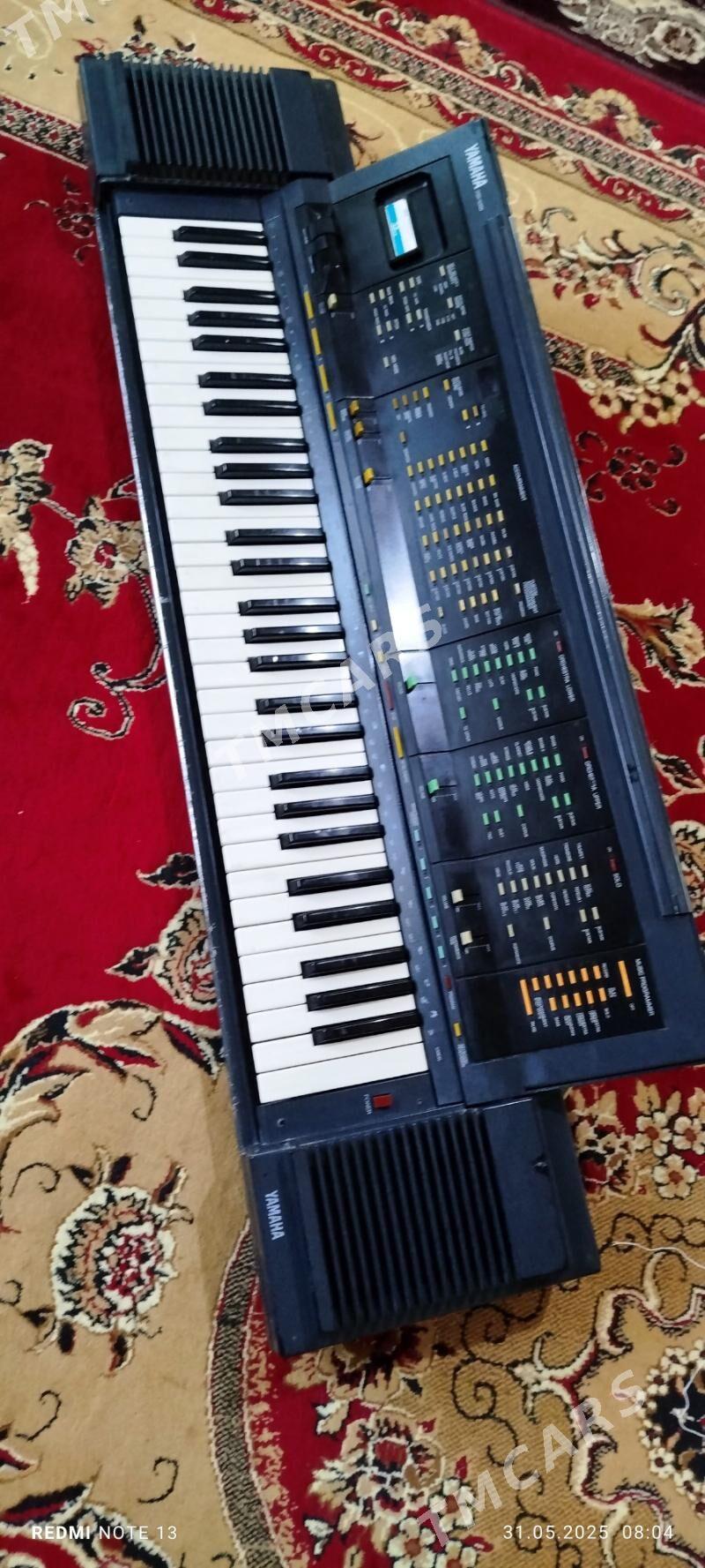YAMAHA PSR 6300 - Mary - img 6