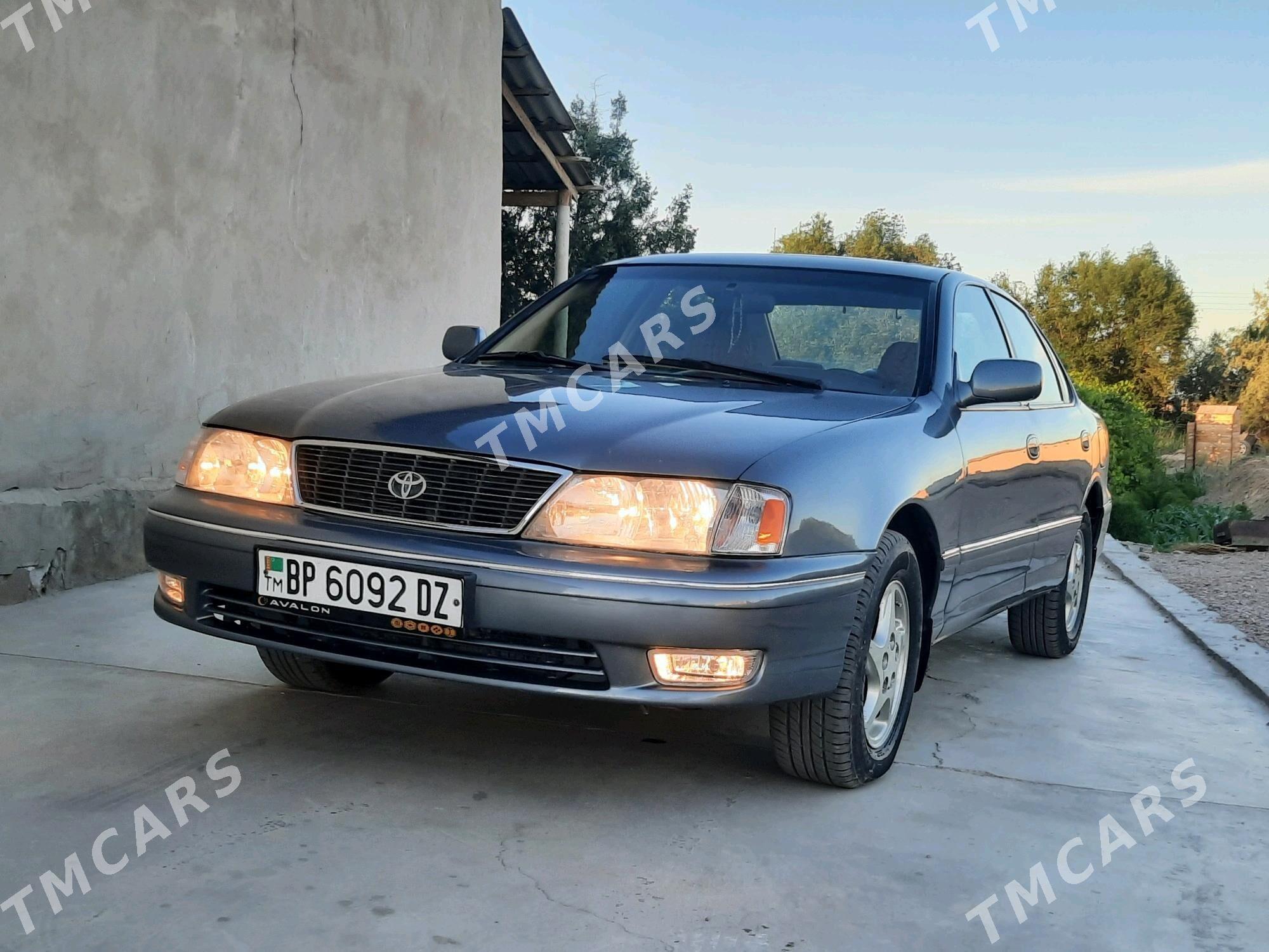 Toyota Avalon 1998 - 123 000 TMT - Губадаг - img 3