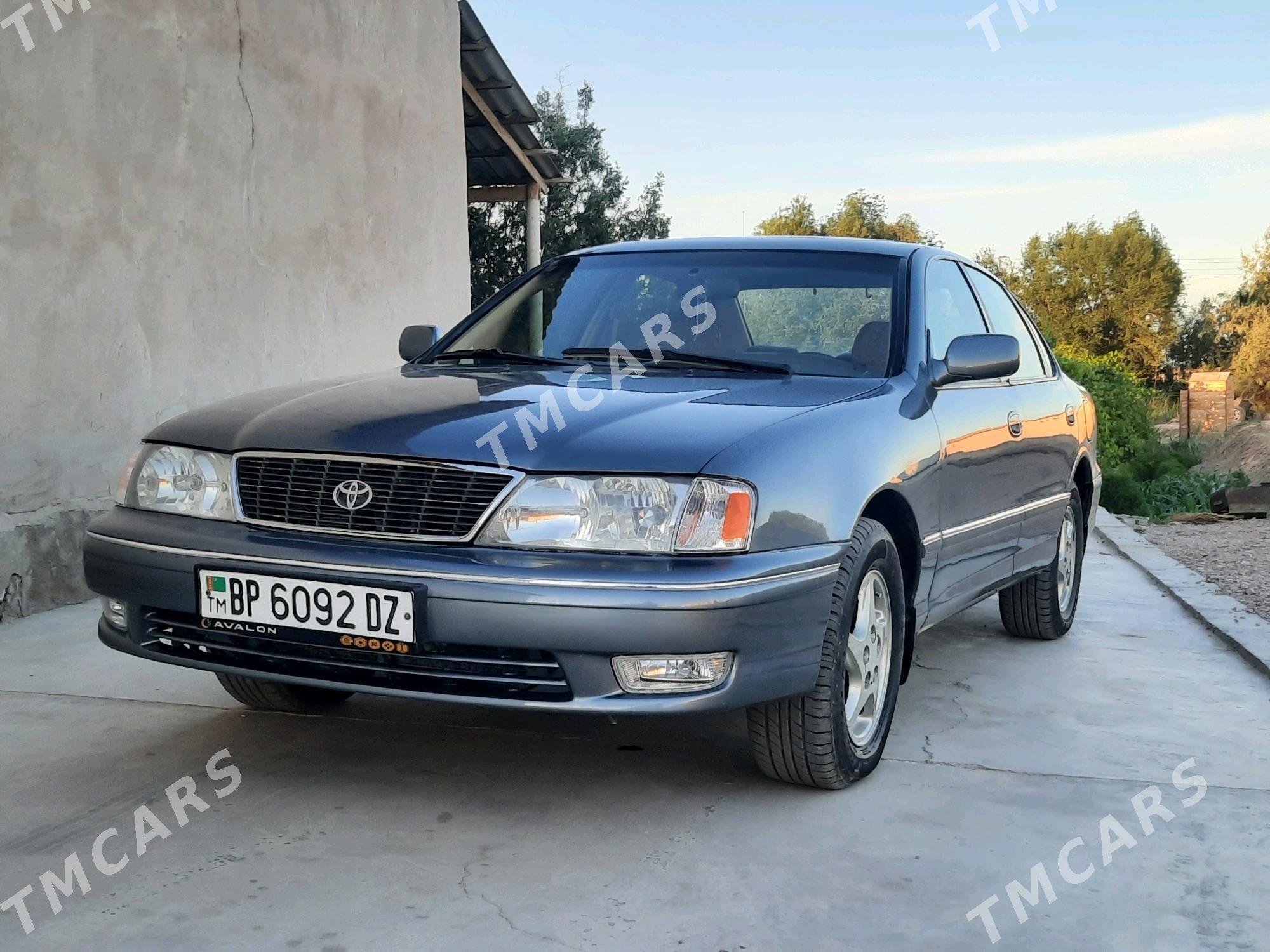 Toyota Avalon 1998 - 123 000 TMT - Губадаг - img 4