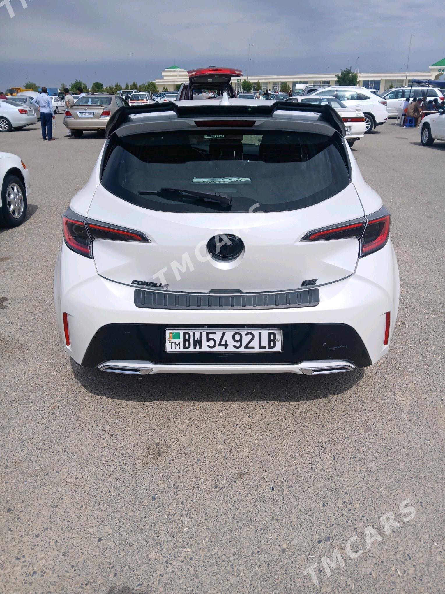 Toyota Corolla Hatchback 2021 - 220 000 TMT - Dänew - img 4