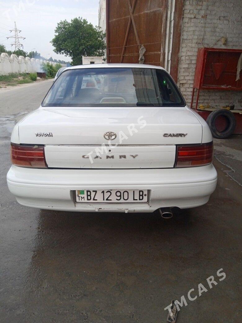 Toyota Camry 1993 - 50 000 TMT - Garabekewül - img 2