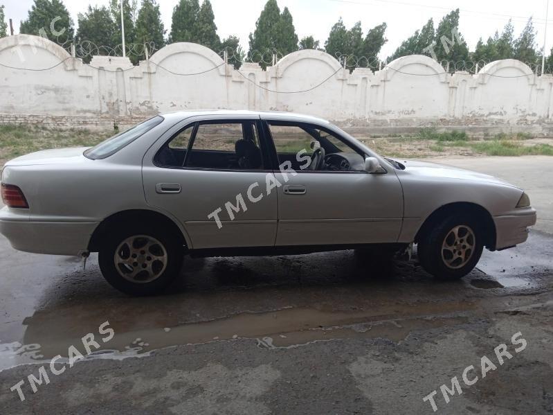Toyota Camry 1993 - 50 000 TMT - Garabekewül - img 7
