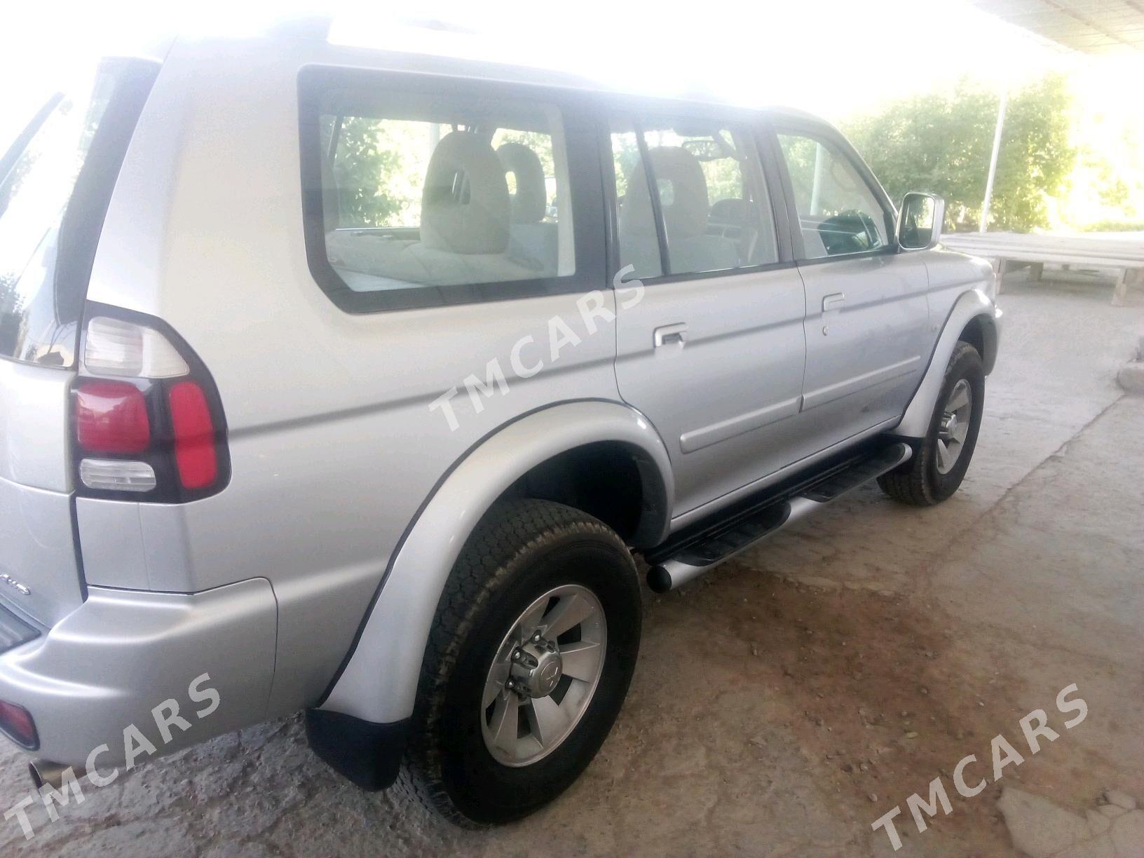 Mitsubishi Montero Sport 2005 - 175 000 TMT - Saýat - img 2